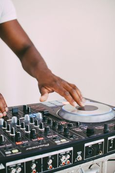 wedding venue near dallas, chateau joli venue, wedding dj